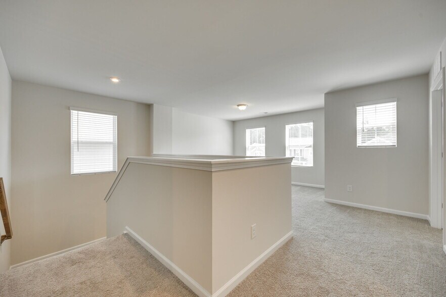 Building Photo - 4205 Matindale Way