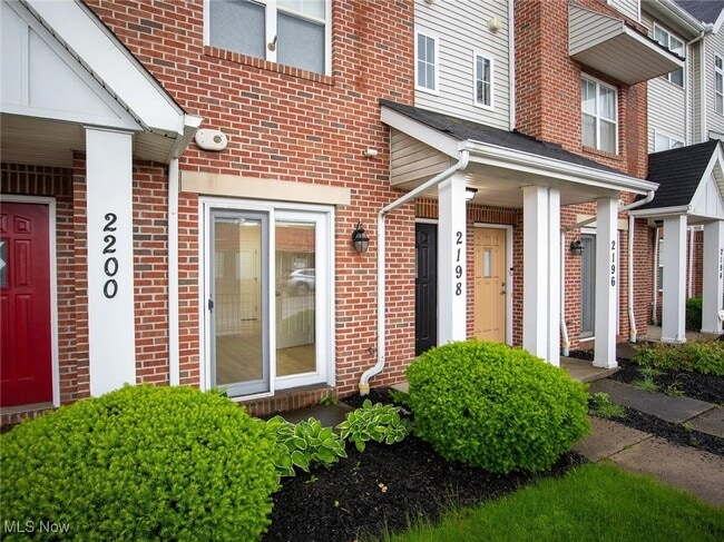 Building Photo - 2198 Noble Rd