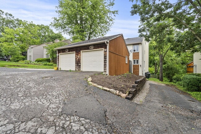 Primary Photo - 1077 Armstrong Mill Rd
