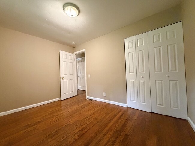 Building Photo - Spacious 3 Bedroom Rental - Ready for Immediate Move-in!