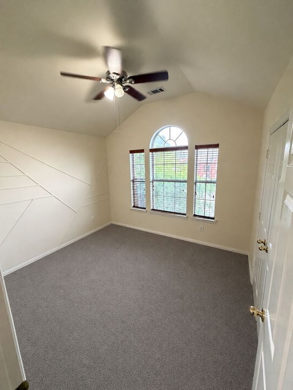 Building Photo - 5000 Crossvine Ln