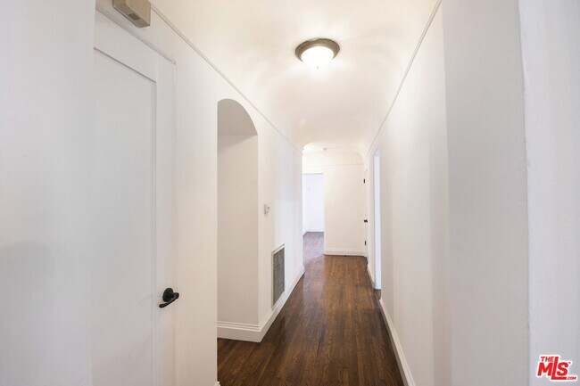 Building Photo - 6329 W 6th St