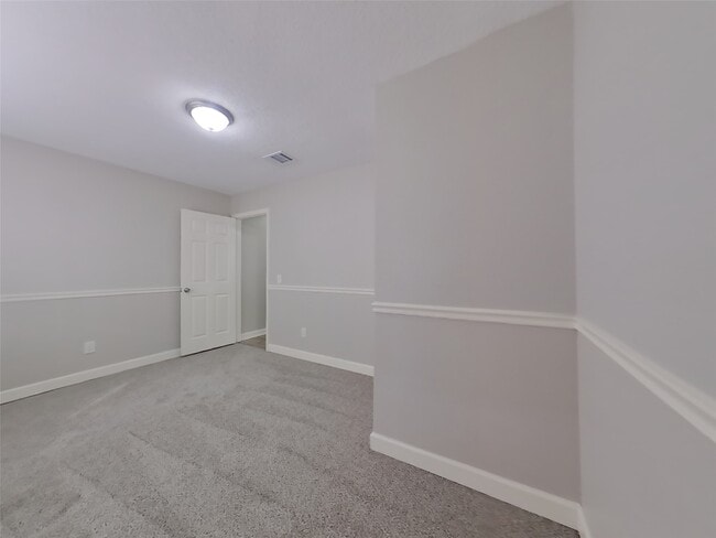 Building Photo - 2622 Townhall Ln