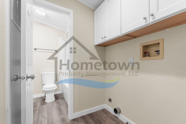 Building Photo - 3 Bedroom 2 Bathroom Home in a Rustic Setting with Mountain Views Available in Blanchard!