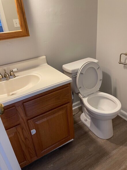 Building Photo - 5415 Sasha Ct
