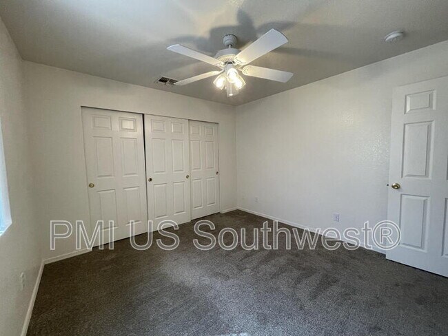Building Photo - 4072 S Cassidy Dr