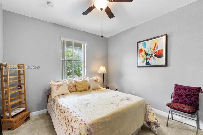 Building Photo - 230 SE 29th Ave