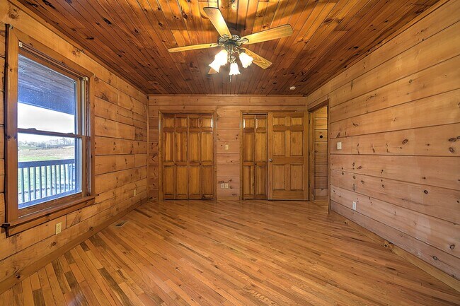 Building Photo - 13625 Horton Hwy