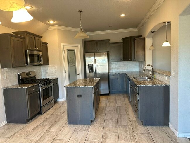 Building Photo - 4336 W Wales Dr