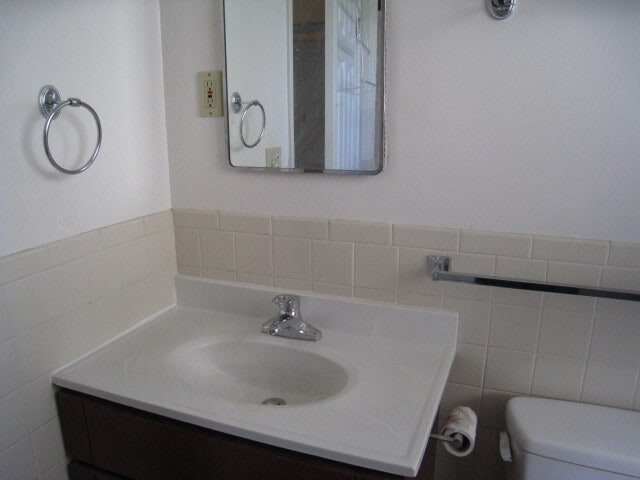 Building Photo - 5810 San Diego St