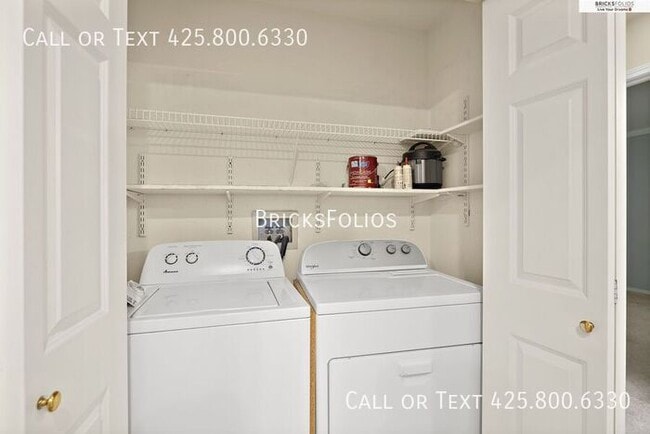 Building Photo - Your Dream Condo in Bothell: Designer Details and Tranquil Views!