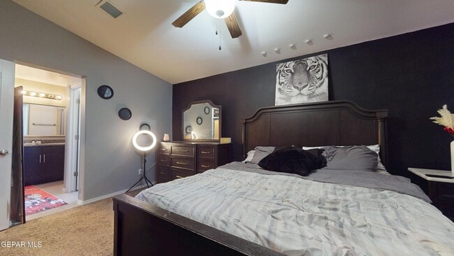 Building Photo - 12132 Mesquite Thorn Dr