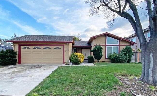 Primary Photo - 3042 Fowler Rd