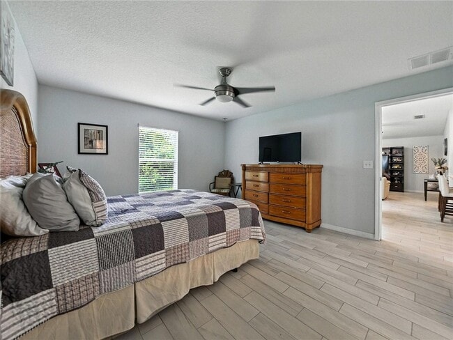Building Photo - 149 Cascade Bend Dr