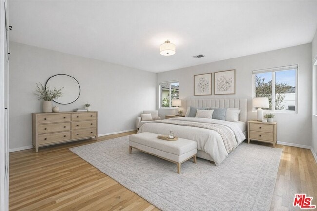 Building Photo - 8348 Reading Ave