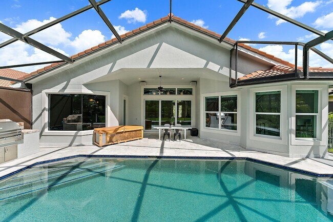 Building Photo - 236 Carina Dr