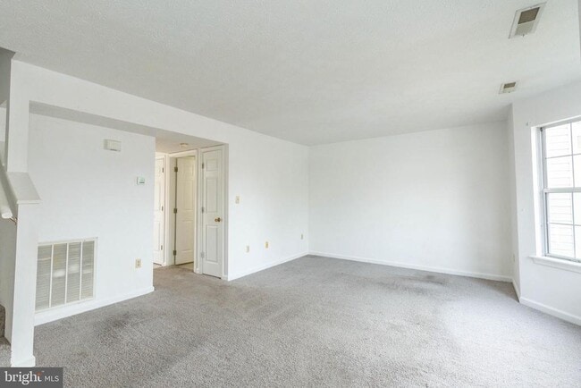 Building Photo - 160 Stadium Cir