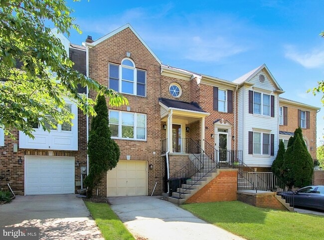 Building Photo - 12120 Apache Tears Cir