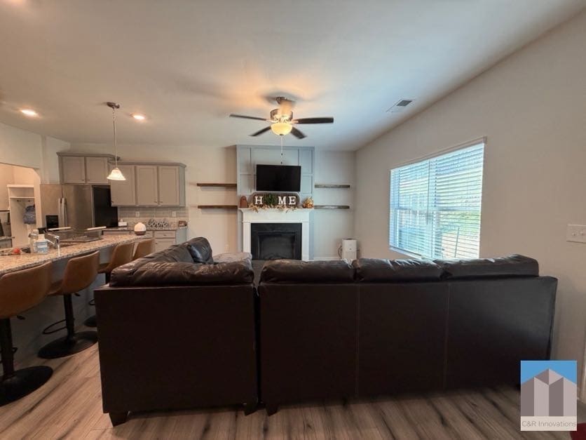 Building Photo - 7565 Knoll Hollow Rd