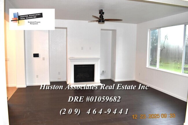 Building Photo - 5953 Pebblestone Way