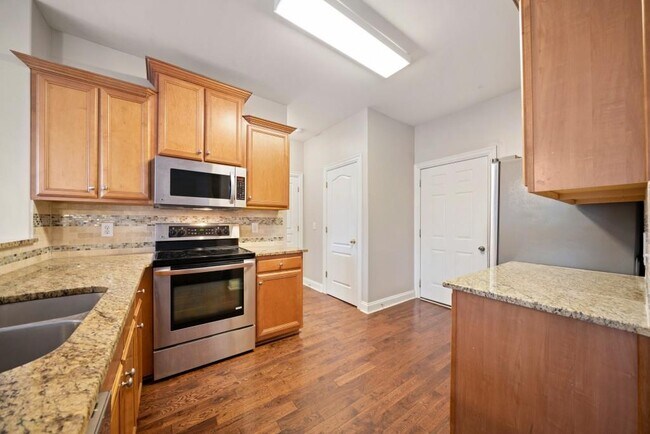 Building Photo - 961 College Pl Ct NW