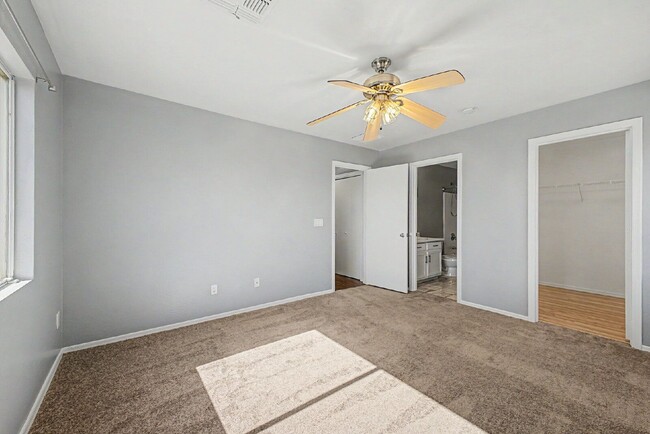 Building Photo - 14718 N 154th Ln
