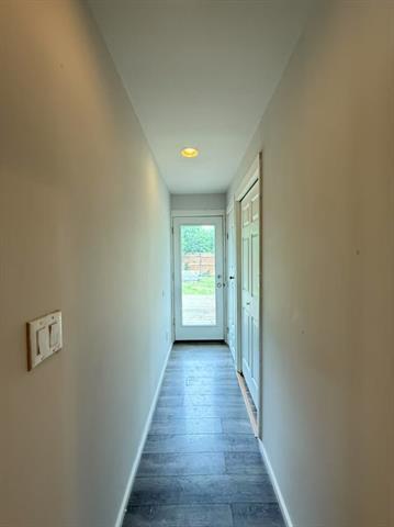 Building Photo - 118 Park Dr