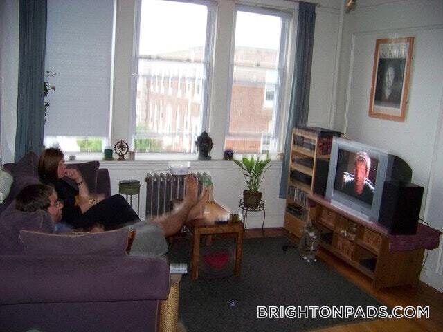 Building Photo - 1810 Commonwealth Ave