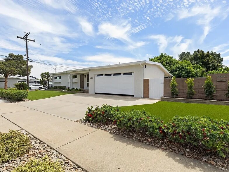 Building Photo - 8851 Geraldine Ave