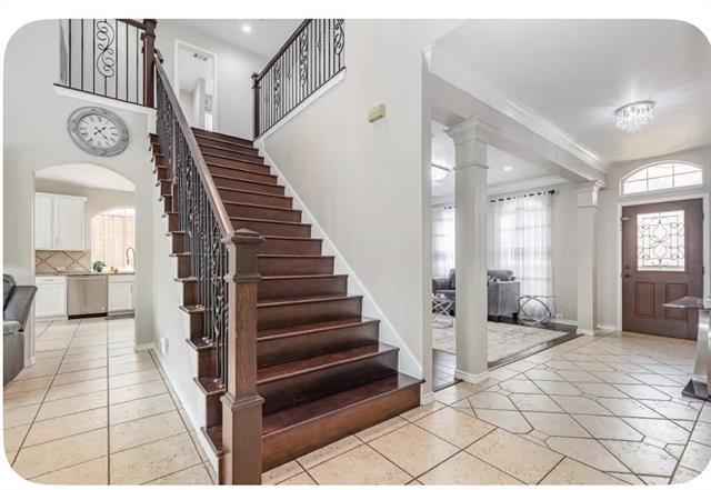 Building Photo - 2144 Brookgate Dr