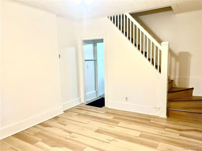 Building Photo - 9 Hornbeck Ave