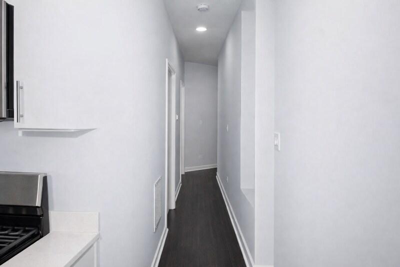 Building Photo - 1220 S Avers Ave