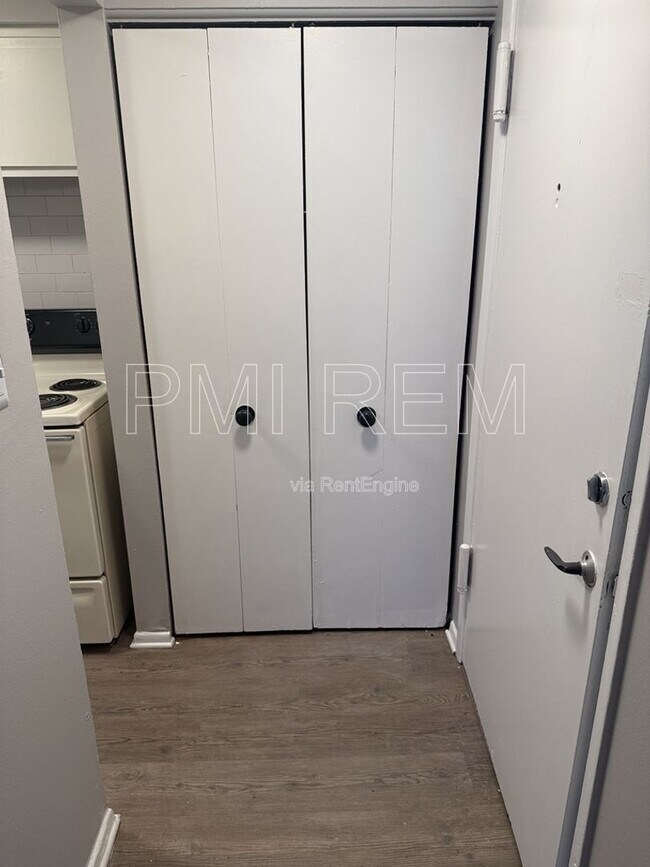 Building Photo - 14437 Triskett Rd