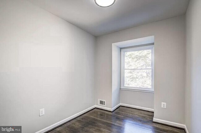 Building Photo - 14822 Bryan Ct