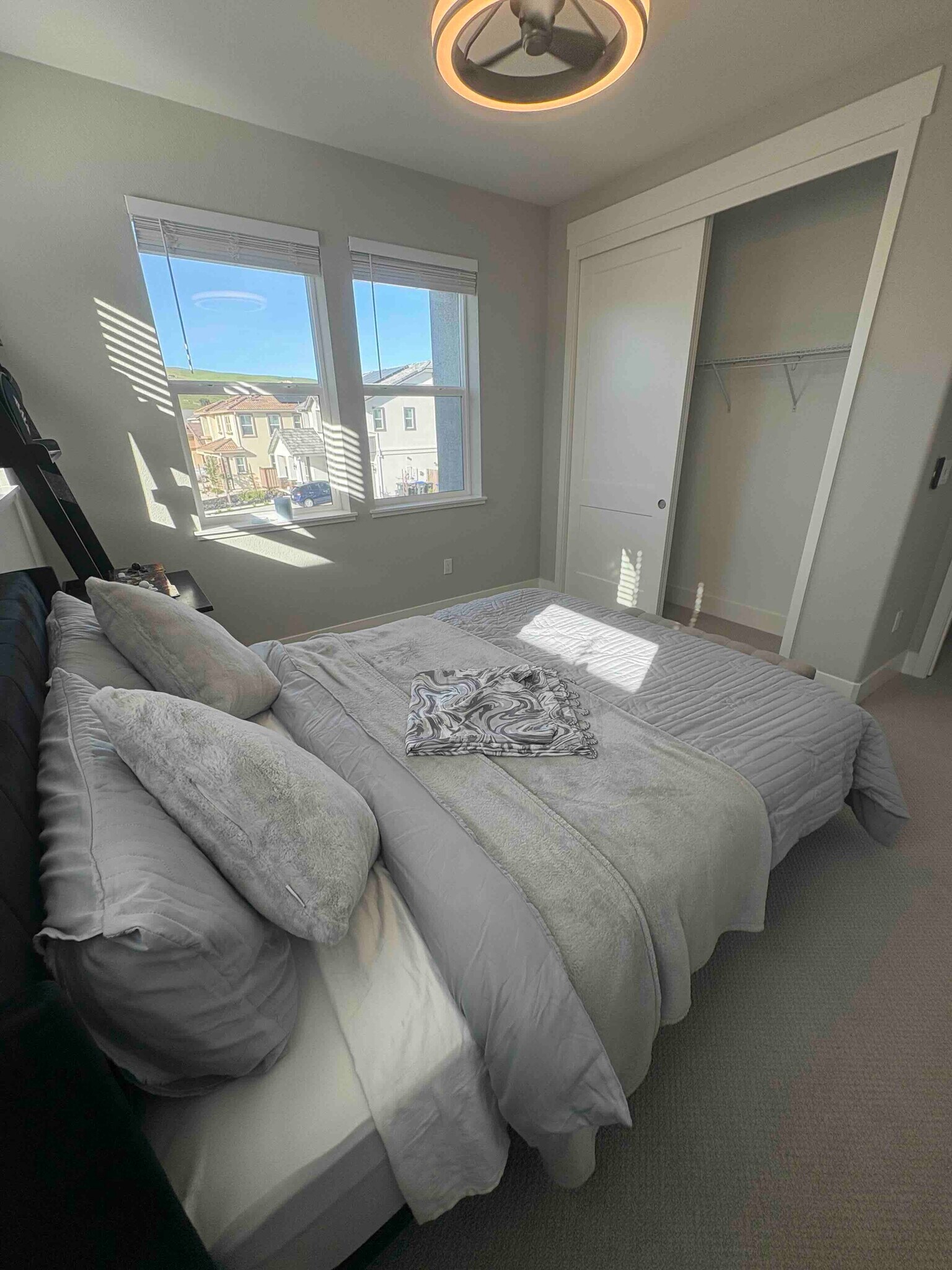 Building Photo - 2850 Lumin Ct