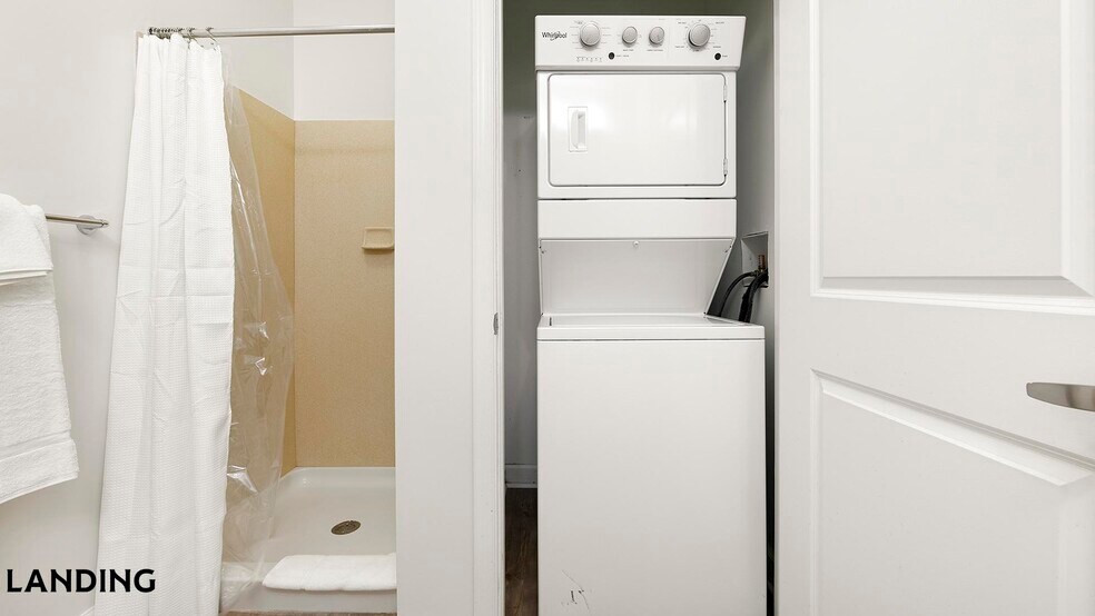 Building Photo - 909 Mansion Dr