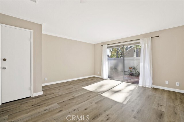 Building Photo - 70 Birchwood Ln