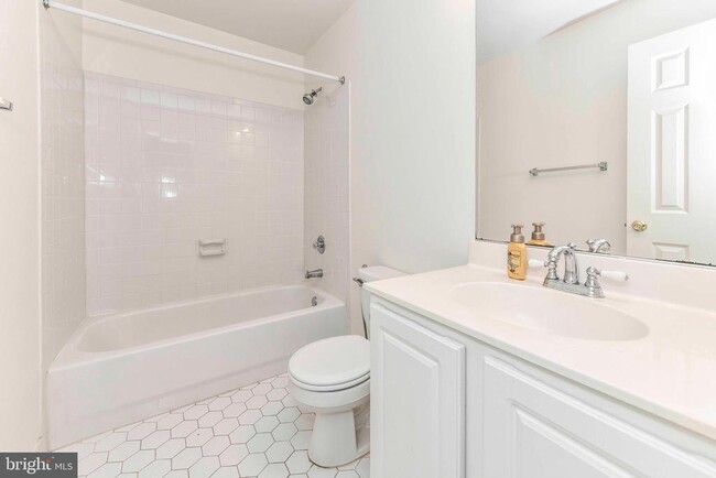 Building Photo - 3105 White Daisy Pl