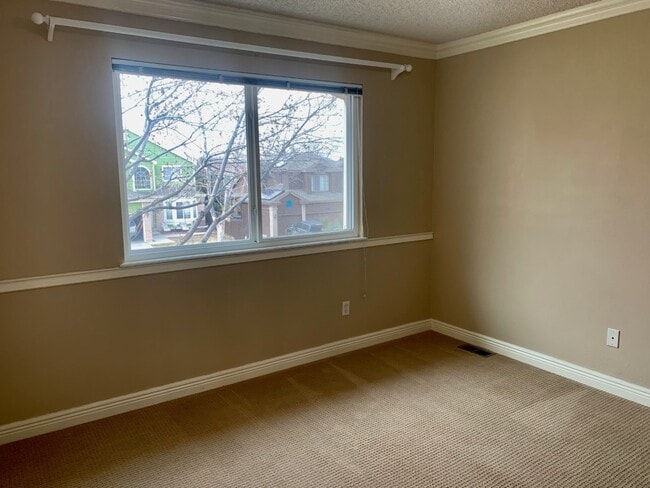 Building Photo - 7154 S Acoma Way