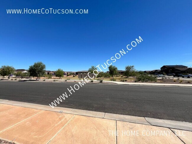 Building Photo - 35030 S Stargazer Ave