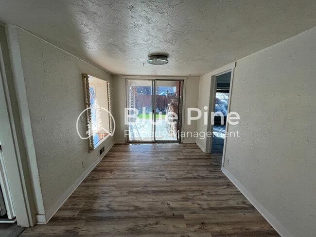 Building Photo - 175 W 17th St