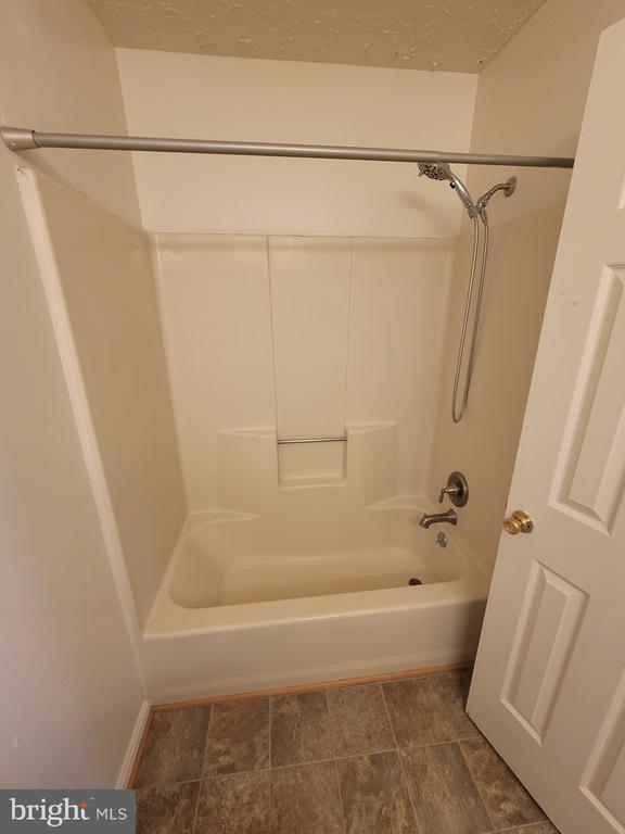 Building Photo - 6406 Bear Ct