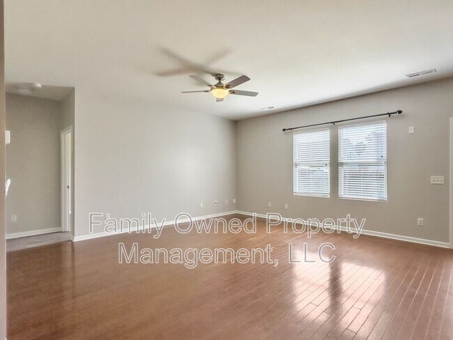Building Photo - 1834 Chickasaw Drive