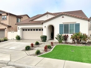 Building Photo - Gorgeous 4 Bedroom Home in West Murrieta