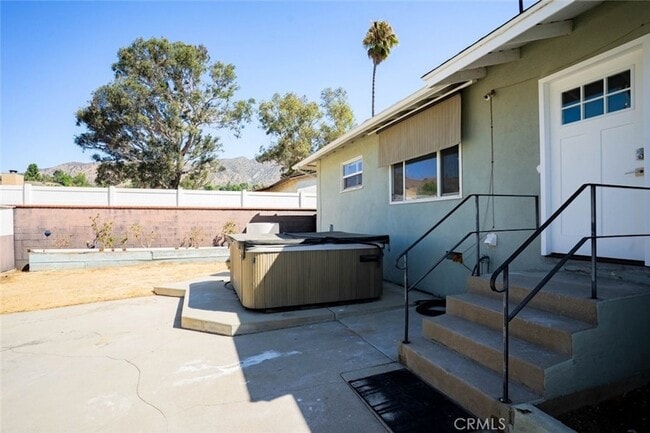 Building Photo - 11051 Quill Ave