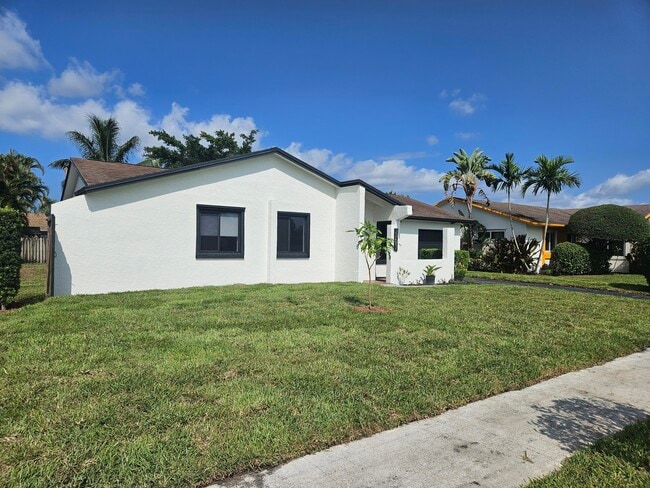 Building Photo - 22687 SW 53rd Ave
