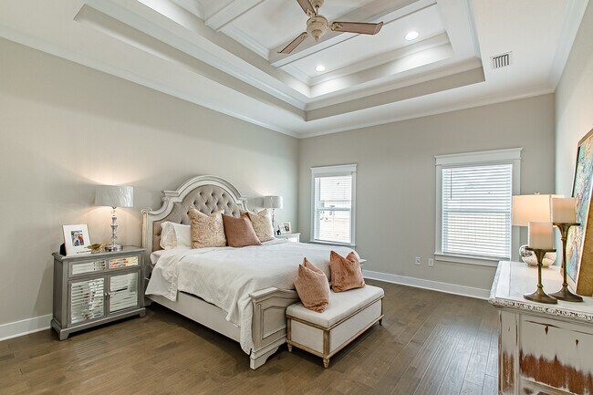 Building Photo - 327 Nandina Loop