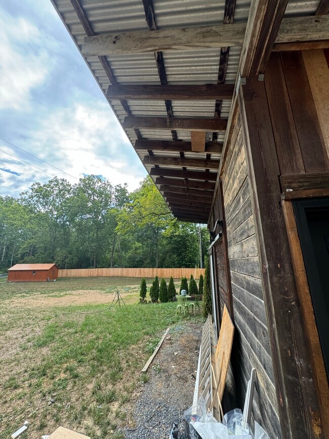 Building Photo - 1608 Laurel Grove Rd