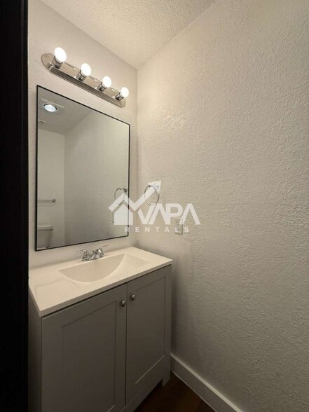 Building Photo - 4114 Hunters Sun Dr