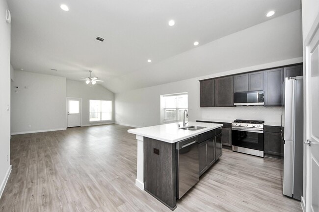 Building Photo - 21507 Indigo Ruth Dr